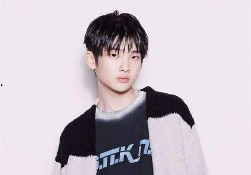 黄明昊娱乐圈吃瓜视频大全,黄明昊娱乐圈独家吃瓜视频大盘点