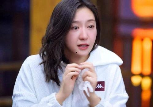 吃瓜娱乐太太是谁扮演的,揭秘“吃瓜娱乐太太”幕后扮演者